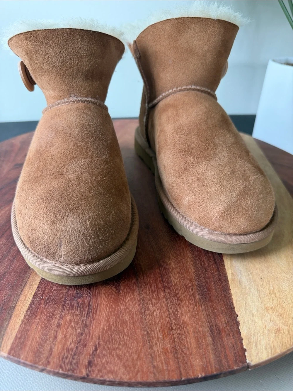 🍁UGG Mini Bailey Button II Suede Ankle Boot - Chestnut Brown Youth Size 6 101642